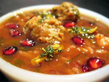 آبگوشت با آب انار