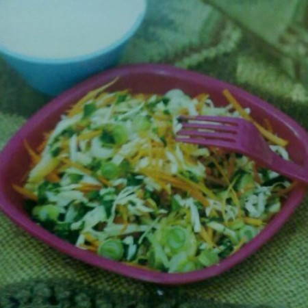 سالاد کلم و سیب