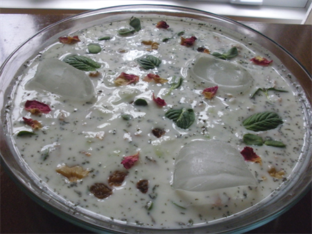 آب دوغ خیار