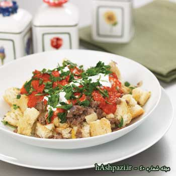 پاپارا غذای خوشمزه با گوشت چرخ کرده